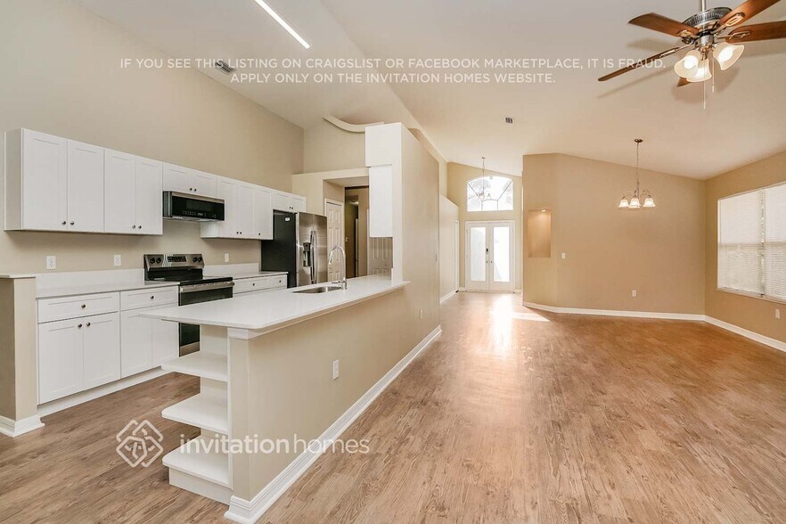 Building Photo - 441 Long Cove Rd