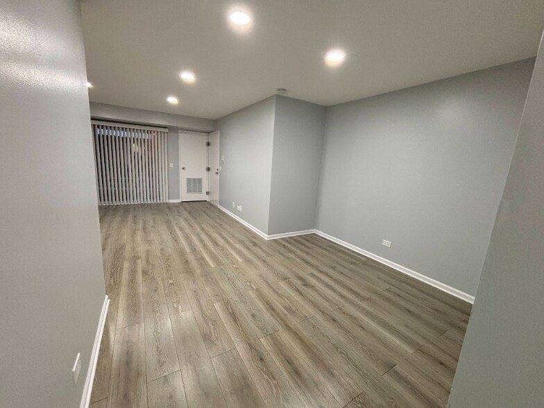 Building Photo - 489 Leslie Ct