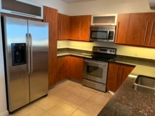 Built in Kitchen - 7350 SW 89th St