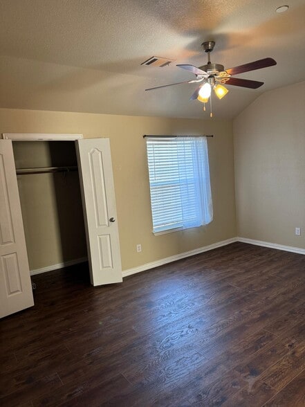 Building Photo - 706 S Jupiter Rd