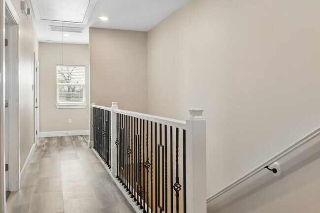 Building Photo - 5417 Texas St