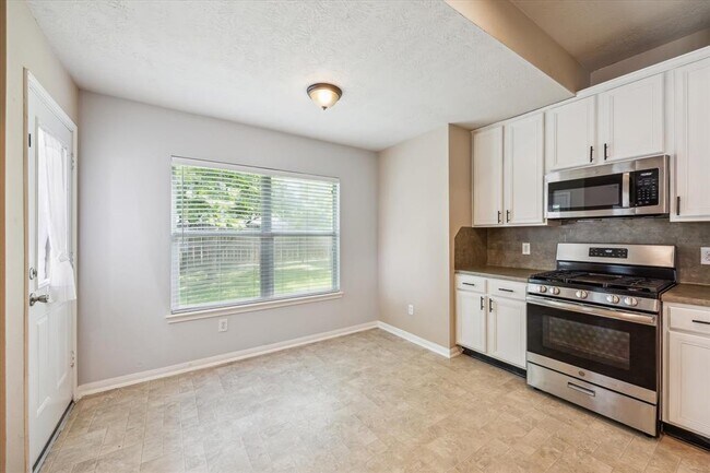 Building Photo - 20623 Rainstone Ct