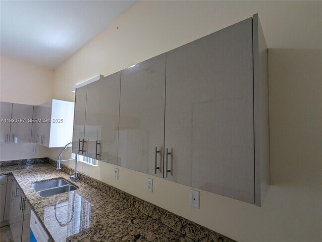 Building Photo - 10214 SW 175th St