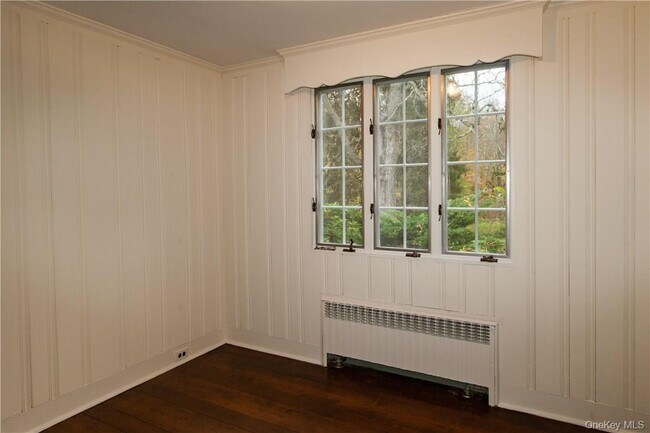 Building Photo - 21 Tinker Town Rd