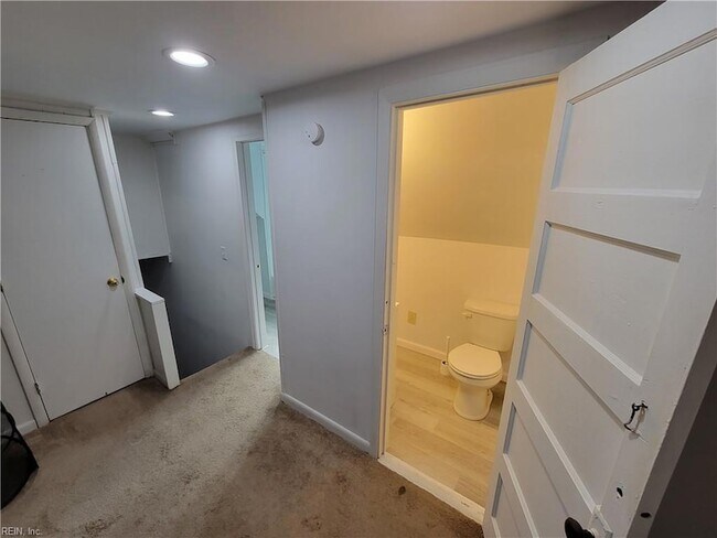 Building Photo - 5905 Hampton Blvd