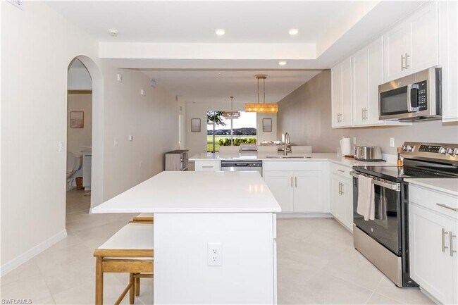 Building Photo - 5527 Double Eagle Cir