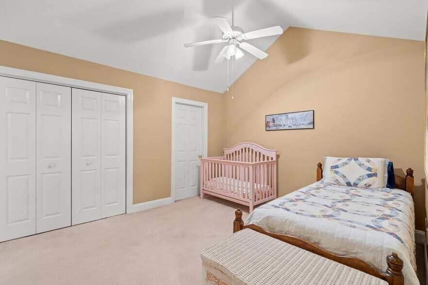 Building Photo - 141-14112 12 Oaks Dr