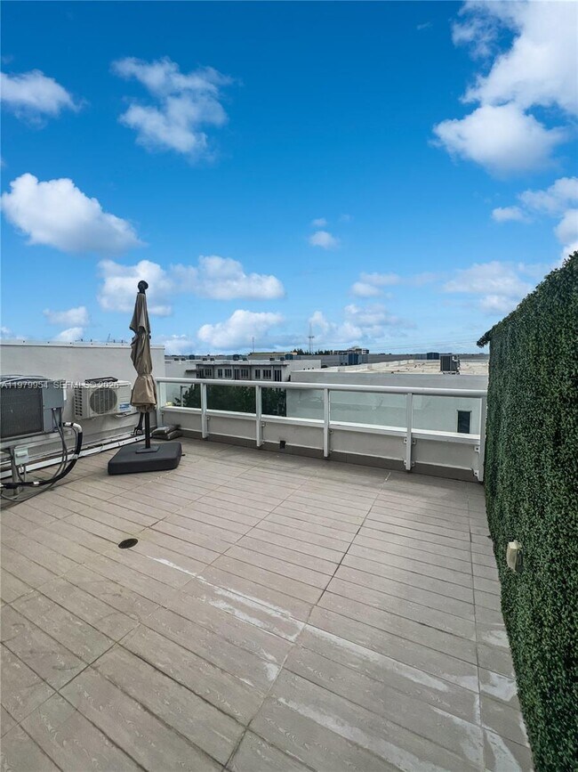 Building Photo - 10336 NW 64th St