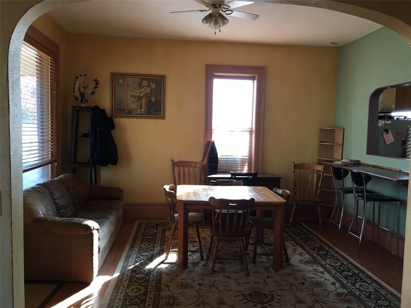 Building Photo - 265 N 600 W