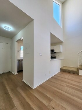 Interior Photo - 2120 Bentley Ave