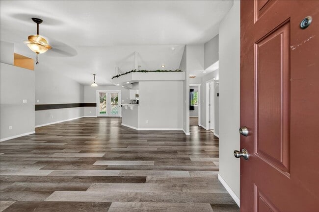 Building Photo - Bright & Cozy Home on a Quiet Cul-de-Sac