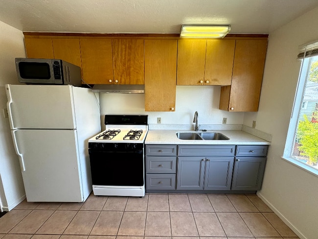 Building Photo - 2840 Milvia St