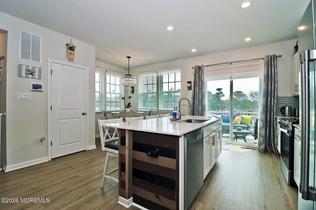 Building Photo - 16 Baybreeze Dr