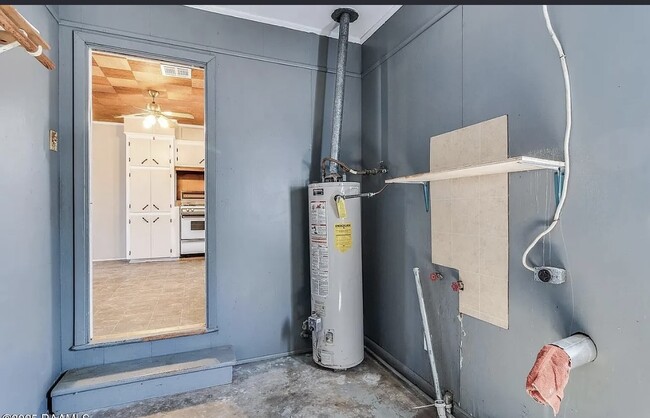 Building Photo - 907 Elizabeth St