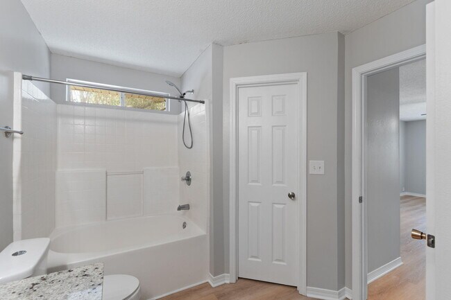 Building Photo - 8828 Arlington Ln