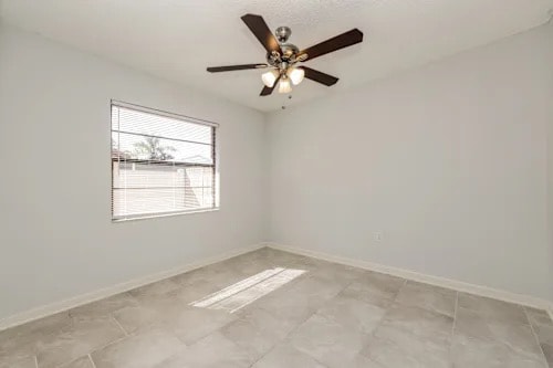 Building Photo - 814 Sandalwood Dr