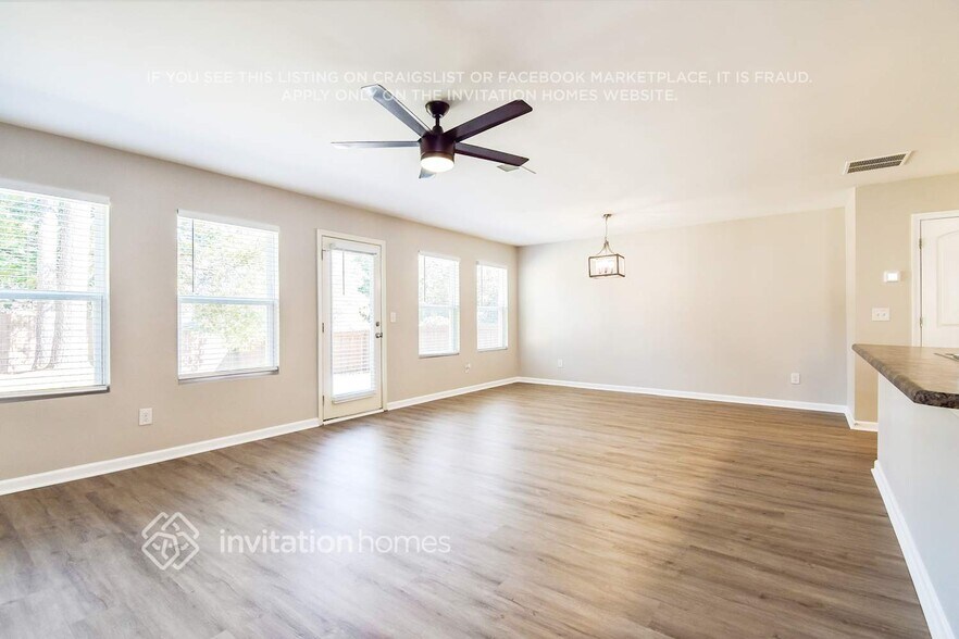 Building Photo - 24 Everett Cir SE