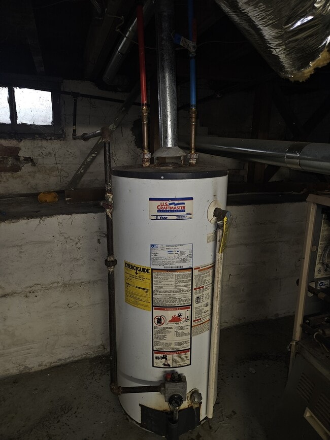 Building Photo - 3273 N Detroit Ave