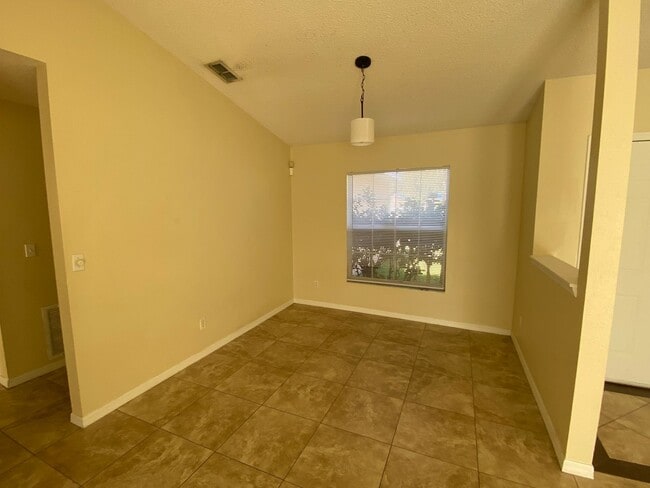Building Photo - Home for rent