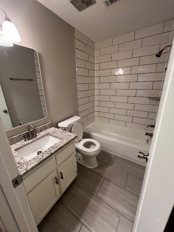 Building Photo - 7358 Country Side Rd