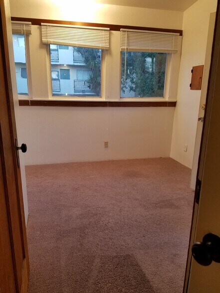 Building Photo - 1924 Channing Way