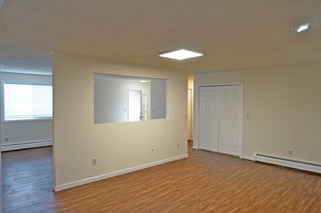 Building Photo - 3397 W 55th Ave