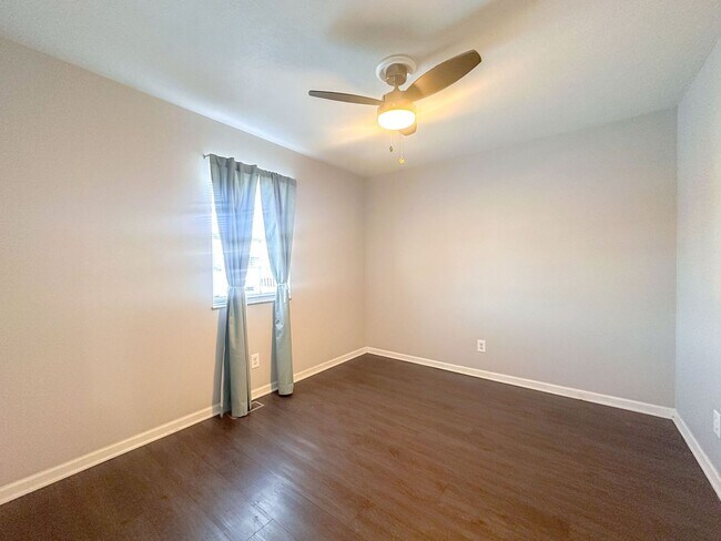 Building Photo - 1332 S Elizabeth St