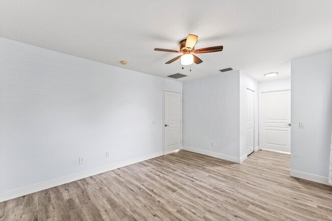 Building Photo - 5477 Queenship Ct
