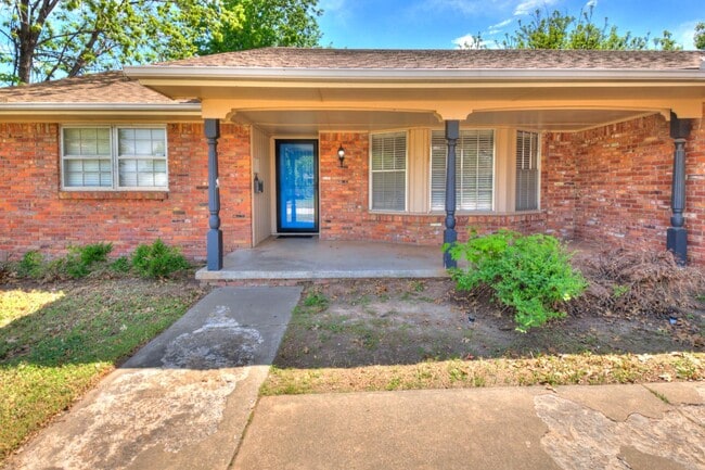 Primary Photo - 4060 NW 60th St
