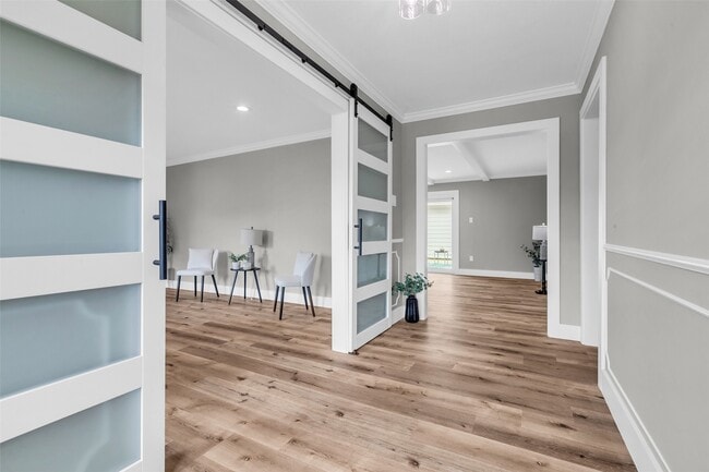 Building Photo - 3518 Shore Shadows Dr