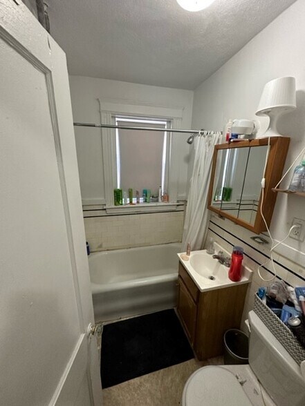 Building Photo - 88 Washington St