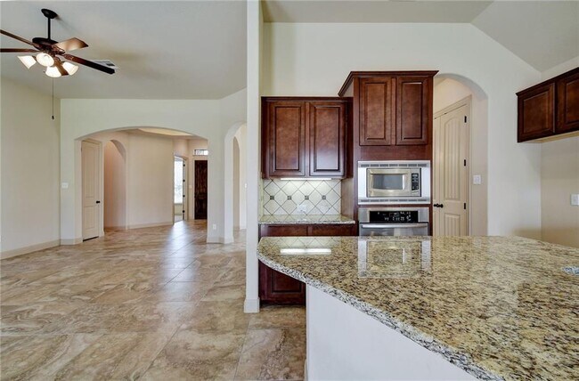 Building Photo - 645 Clear Springs Hollow