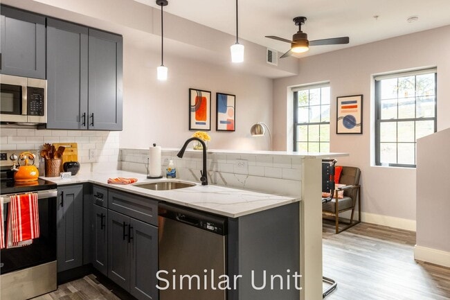 Building Photo - 7 Stickney Ave