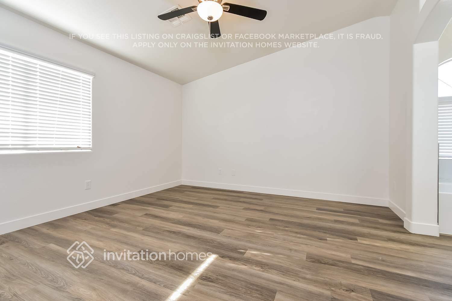 Building Photo - 7685 Morning Lake Dr