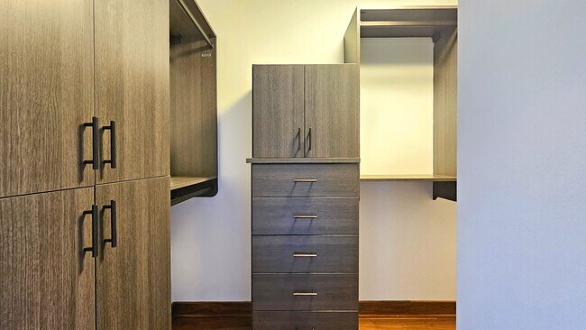 Building Photo - Rarely Available 2BR+Den at ONE Ala Moana | Amazing Views & Resort Amenities