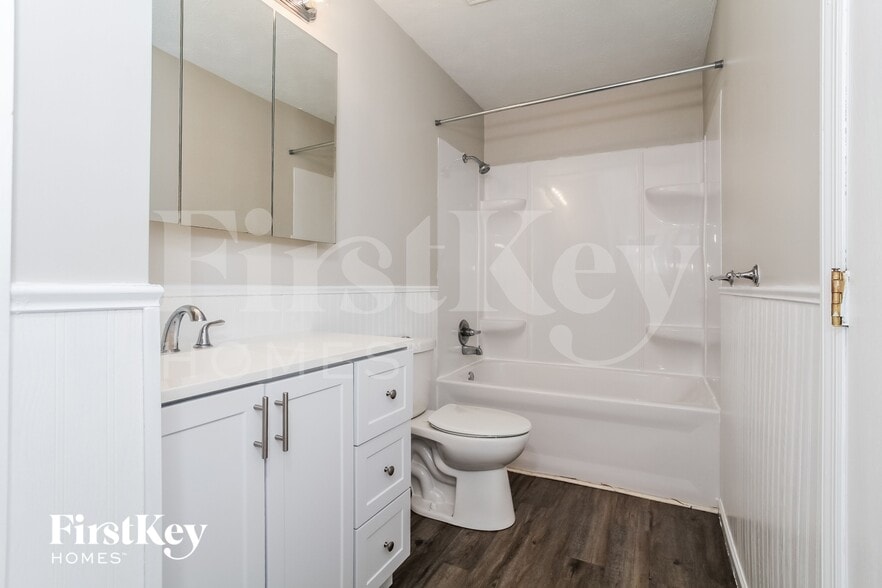 Building Photo - 1056 Merle Ct