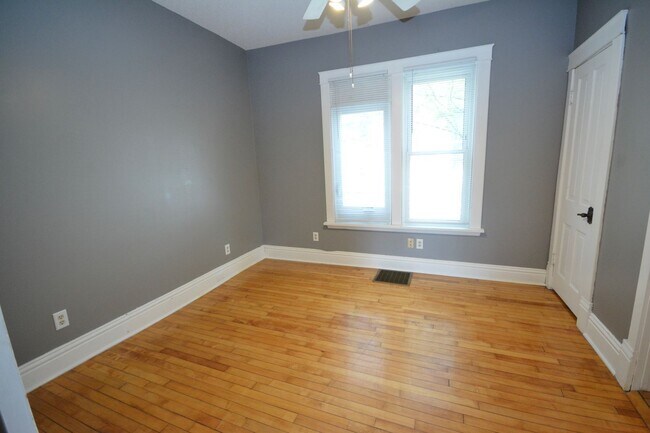 Building Photo - Gorgeous home on corner lot with fenced yard!