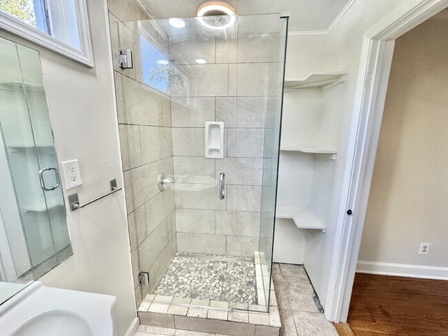 Building Photo - 163 S Fenwick Rd