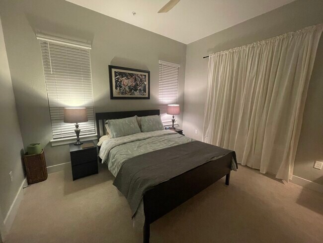 Building Photo - 4325 Jackson Ave