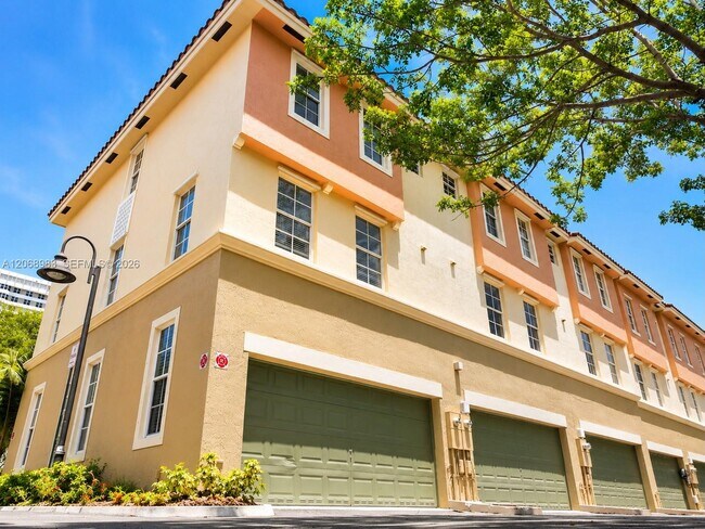 Building Photo - 2069 S Ocean Dr