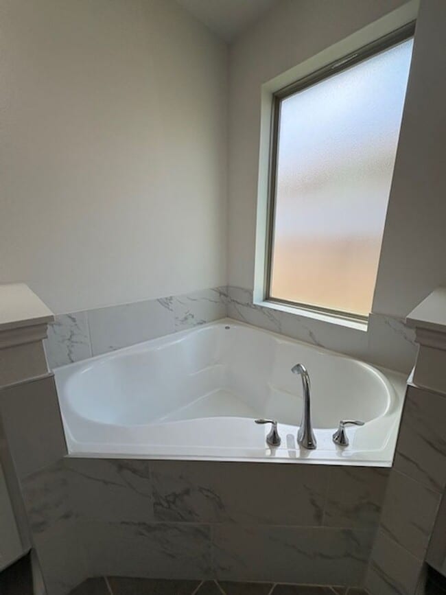 Building Photo - GORGEOUS NEWER HOME NEAR OSO BAY PRESERVE - MILITARY SPECIAL!