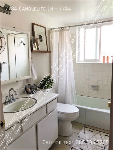 Building Photo - 7784 Candlelite Ln