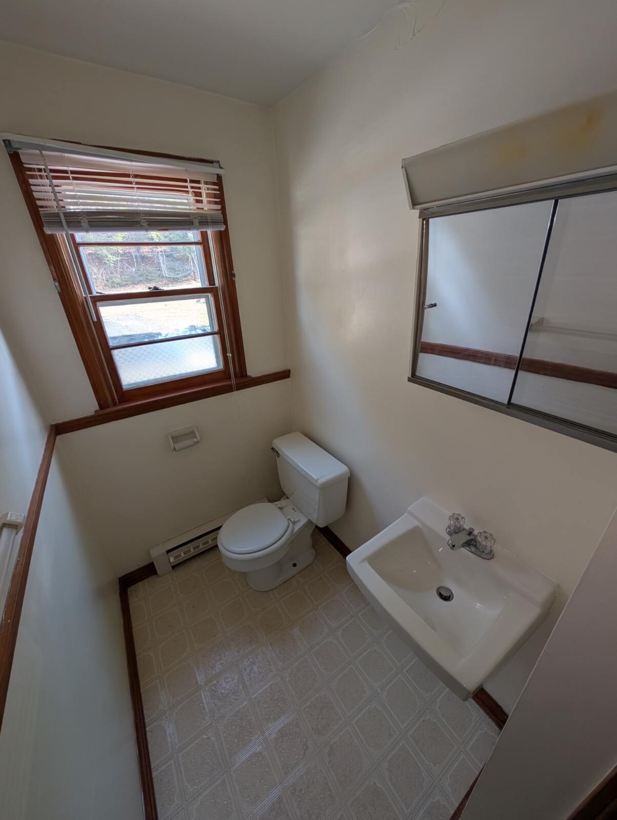 Building Photo - 83 Shawn Dr