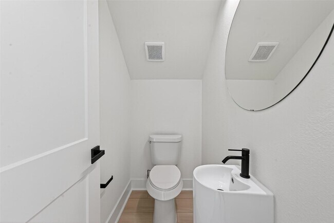 Building Photo - 973 Highland Lgt Ln