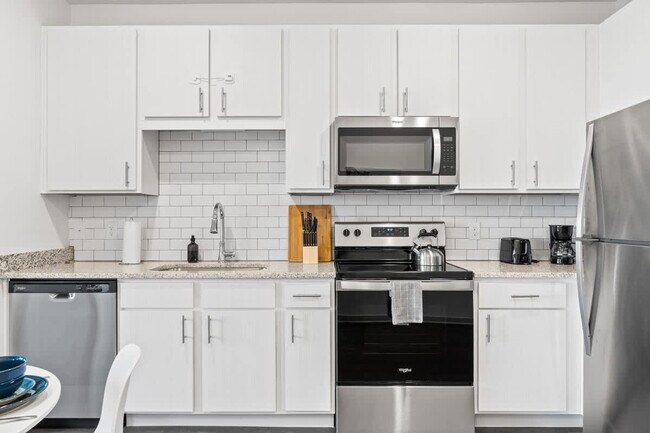 Building Photo - 14515 Star Water Rd