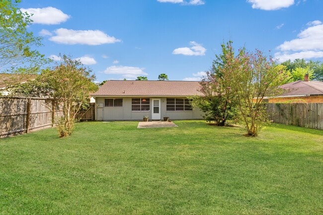 Building Photo - 19819 Lions Gate Ct