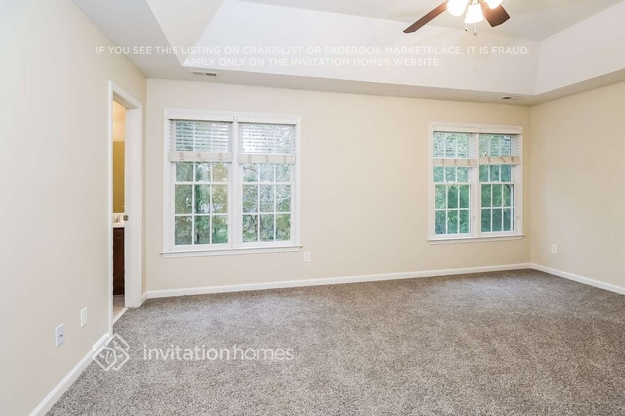 Building Photo - 17400 Cambridge Grove Dr