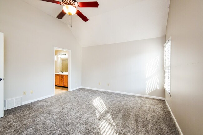 Building Photo - 1562 Appling Wood Cove N