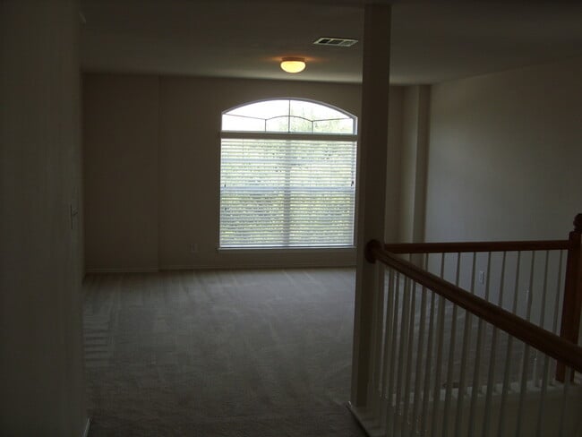 Building Photo - Beautiful home near Randolph AFB