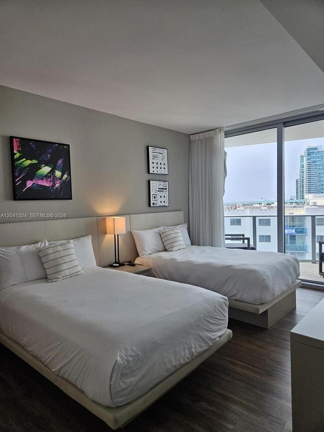 Building Photo - 4111 S Ocean Dr
